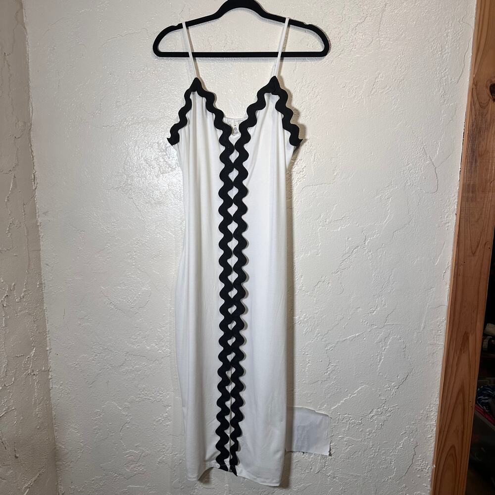 NWT Blooming Jelly Medium Sundress Coverup White Black Rickrack Coastal Knit